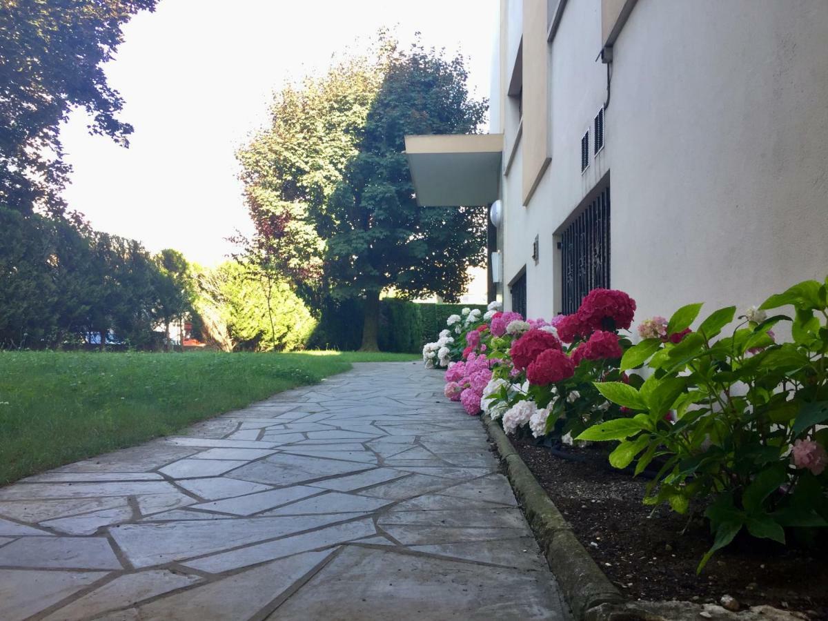 אנמסה Le Chatelet- Parking Gratuit - Cosy Et Design - A 10 Mn De Geneve מראה חיצוני תמונה
